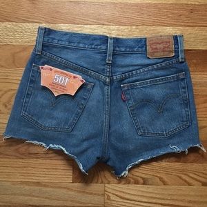 501 High Waisted Levi’s